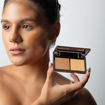 Imagen de CONTORNO EN CREMA Y BRONCEADOR EN POLVO AURA